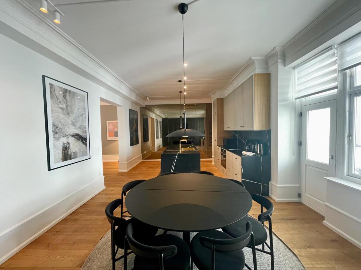Beautiful 3 Bedroom Flat Next To The Marble Church Köpenhamn Exteriör bild