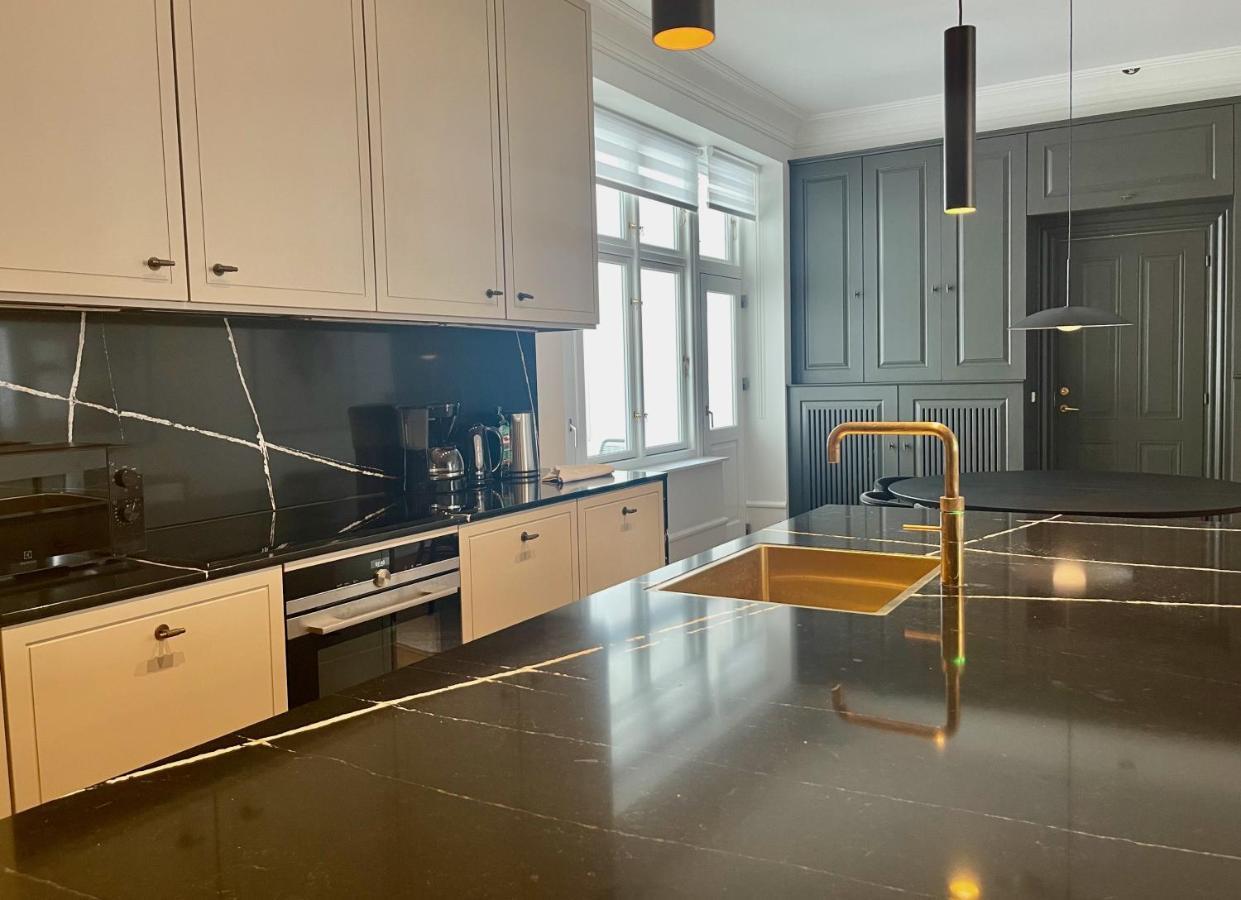 Beautiful 3 Bedroom Flat Next To The Marble Church Köpenhamn Exteriör bild