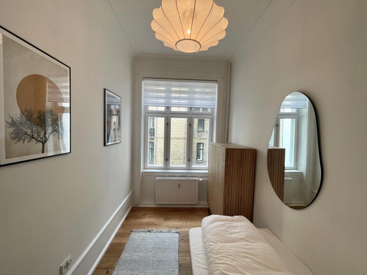 Beautiful 3 Bedroom Flat Next To The Marble Church Köpenhamn Exteriör bild