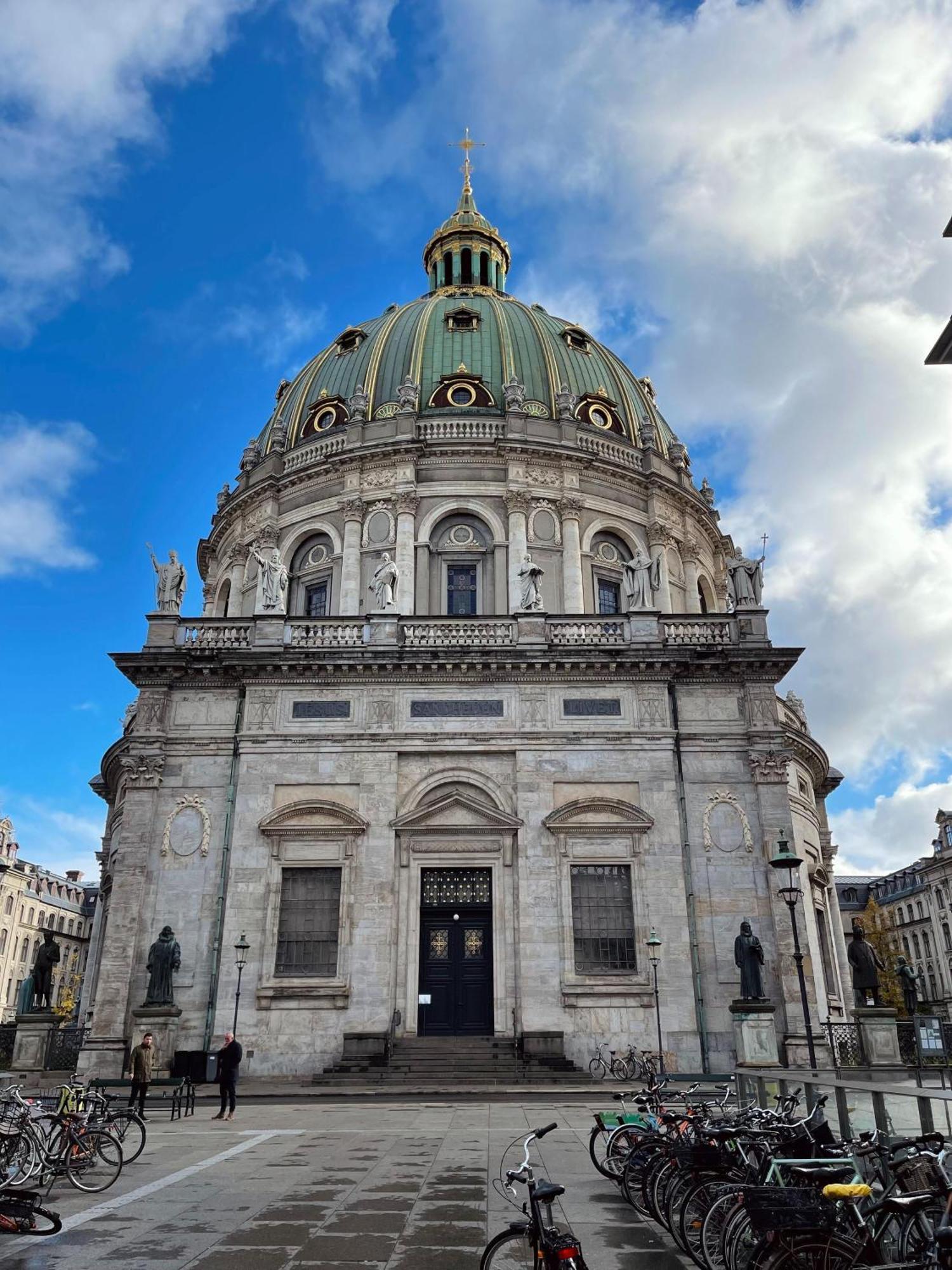 Beautiful 3 Bedroom Flat Next To The Marble Church Köpenhamn Exteriör bild